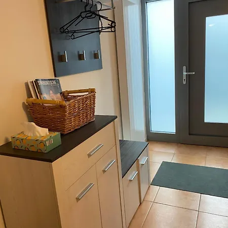 Am Stetteritz شقة